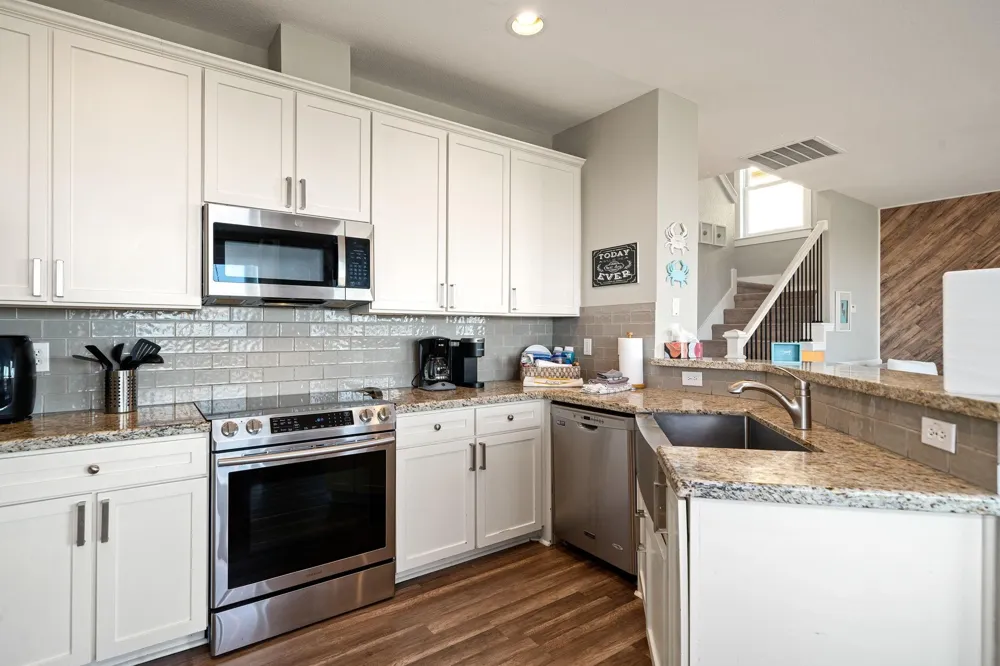 4223 King Rail Circle Galveston, TX 77554