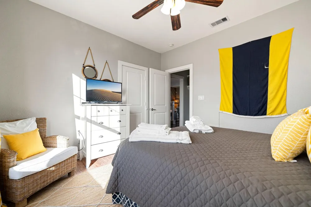 4223 King Rail Circle Galveston, TX 77554