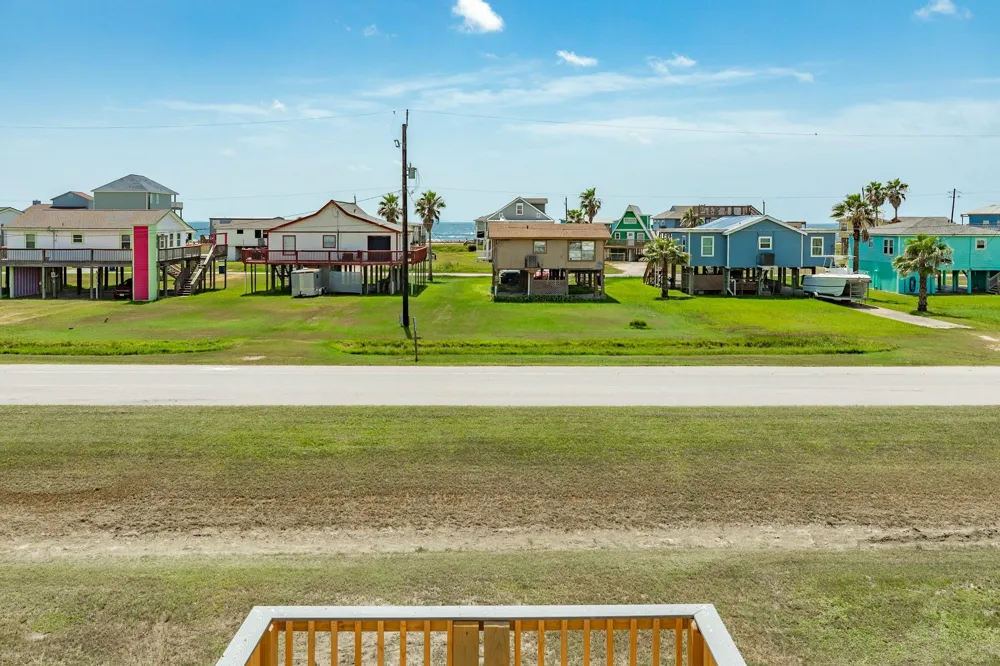 810 Surf Drive Surfside Beach, TX 77541