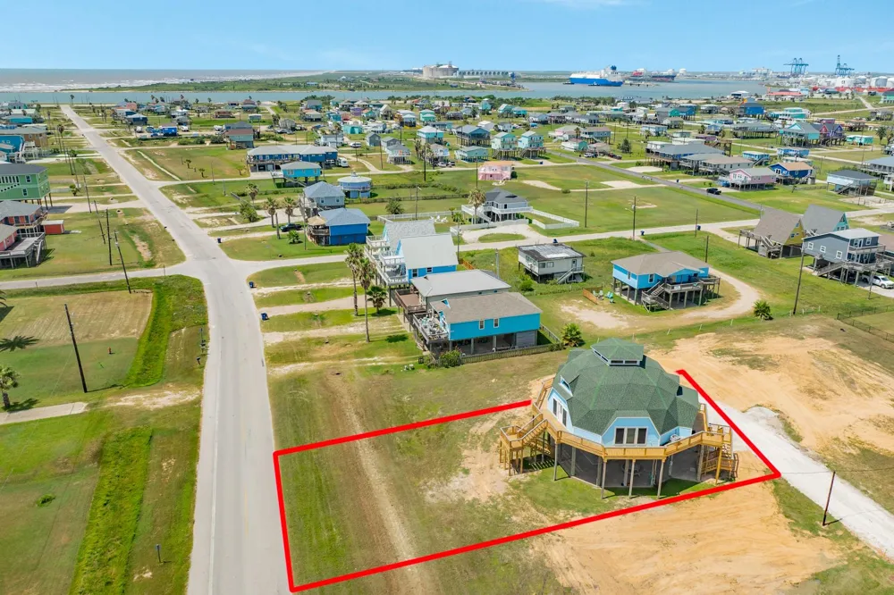 810 Surf Drive Surfside Beach, TX 77541