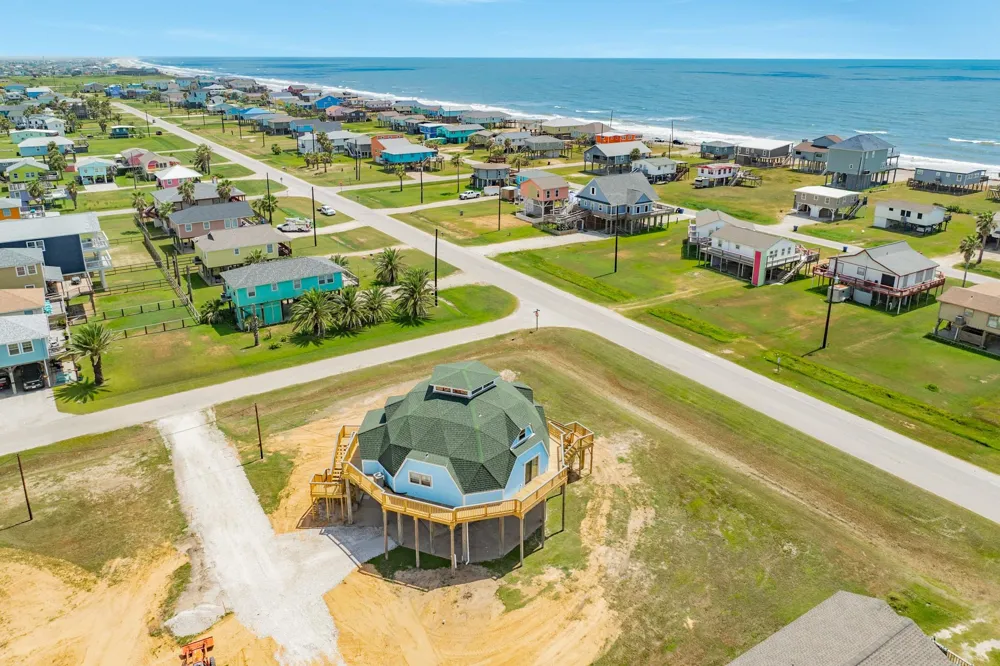 810 Surf Drive Surfside Beach, TX 77541