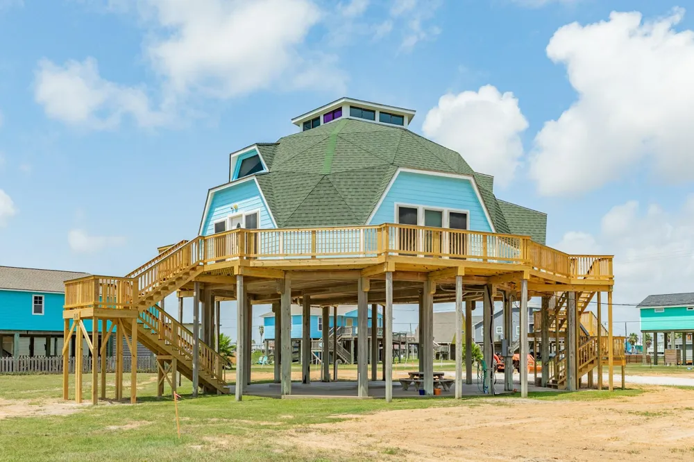 810 Surf Drive Surfside Beach, TX 77541
