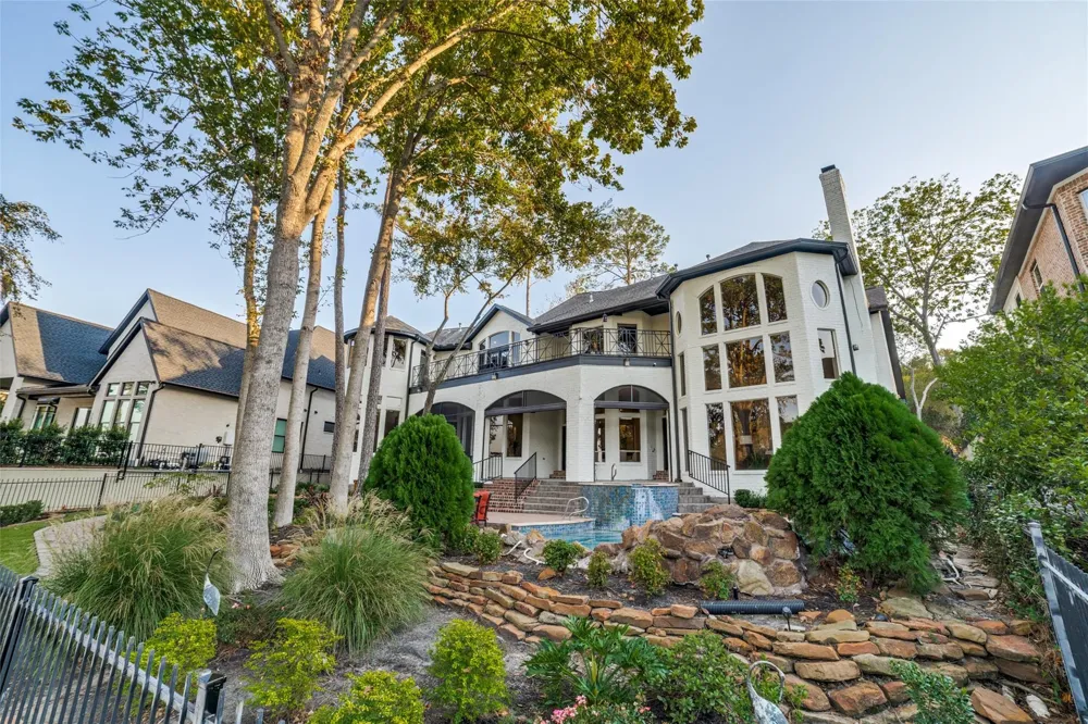 83 Promenade Street Montgomery, TX 77356