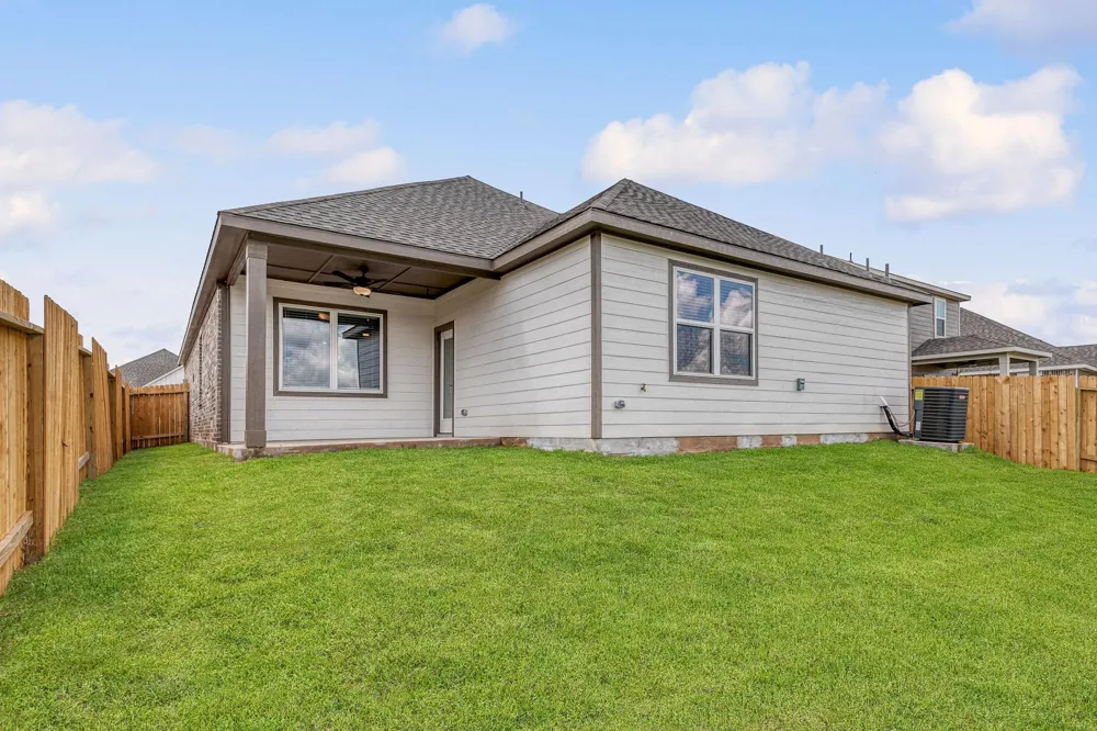 15638 Honey Cove Drive Conroe, TX 77303