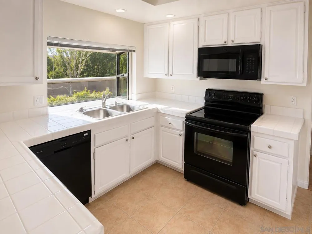 1134 Catspaw Place Escondido, CA 92029