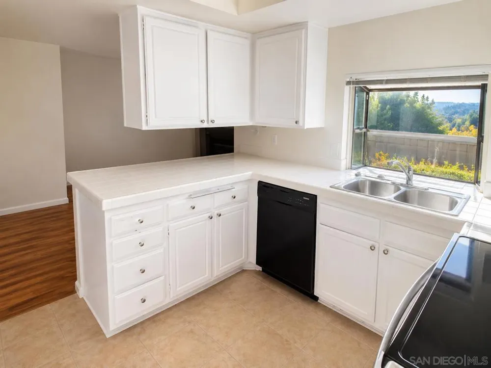 1134 Catspaw Place Escondido, CA 92029