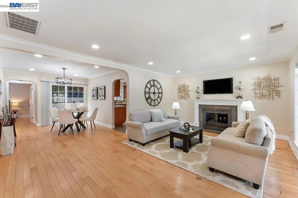 18747 Sandy Road Castro Valley, CA 94546