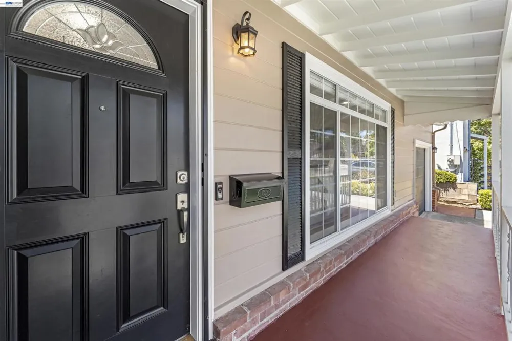 18747 Sandy Road Castro Valley, CA 94546