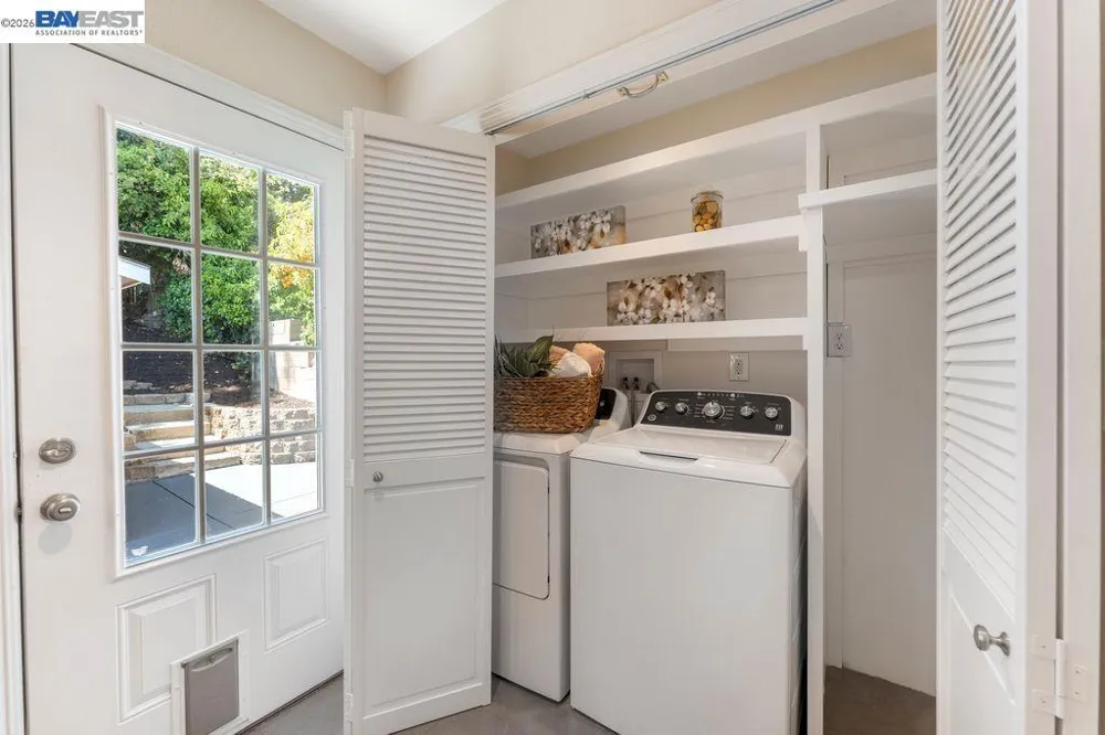 18747 Sandy Road Castro Valley, CA 94546