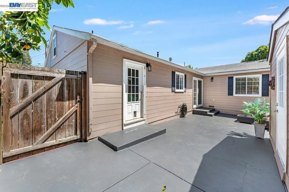 18747 Sandy Road Castro Valley, CA 94546