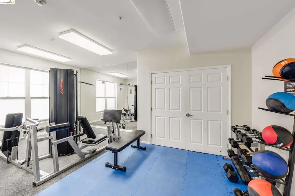 1121 40Th St #4104 Emeryville, CA 94608