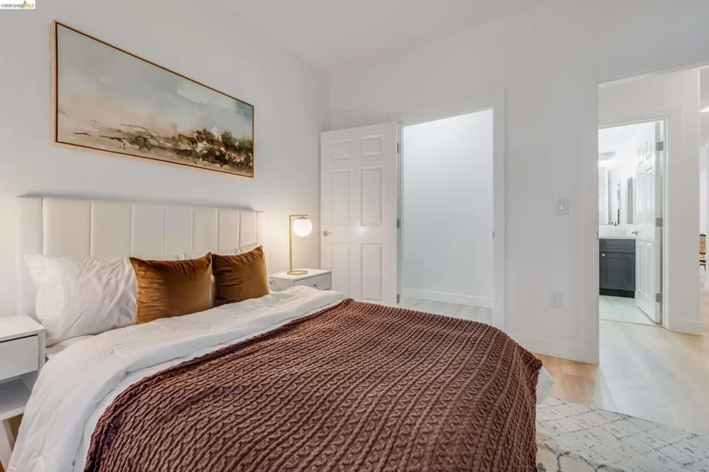 1121 40Th St #4104 Emeryville, CA 94608