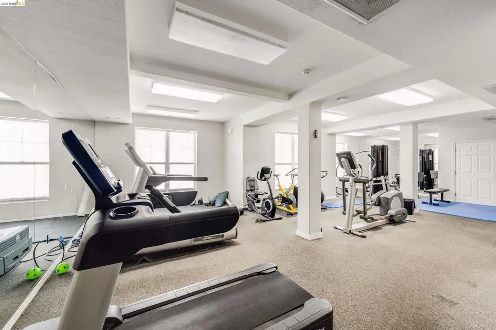 1121 40Th St #4104 Emeryville, CA 94608