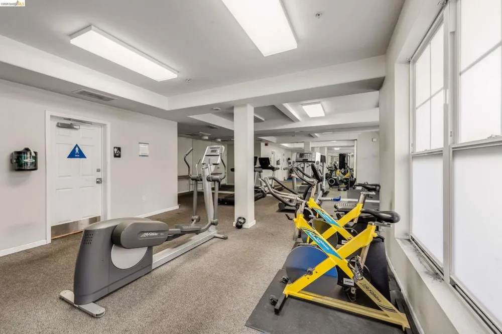 1121 40Th St #4104 Emeryville, CA 94608