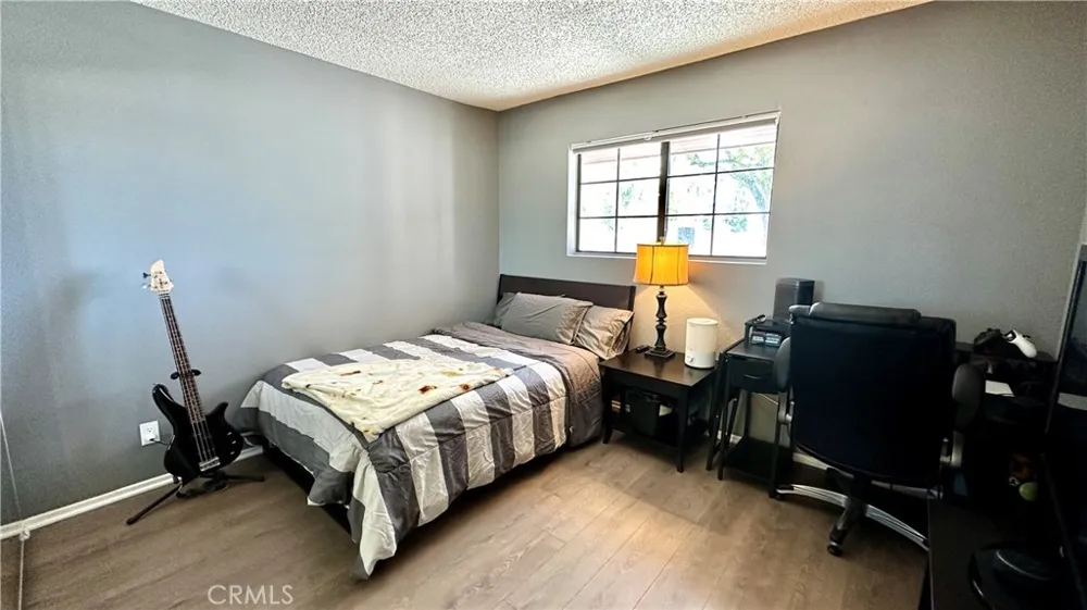 6545 Reseda Boulevard #24 Reseda, CA 91335
