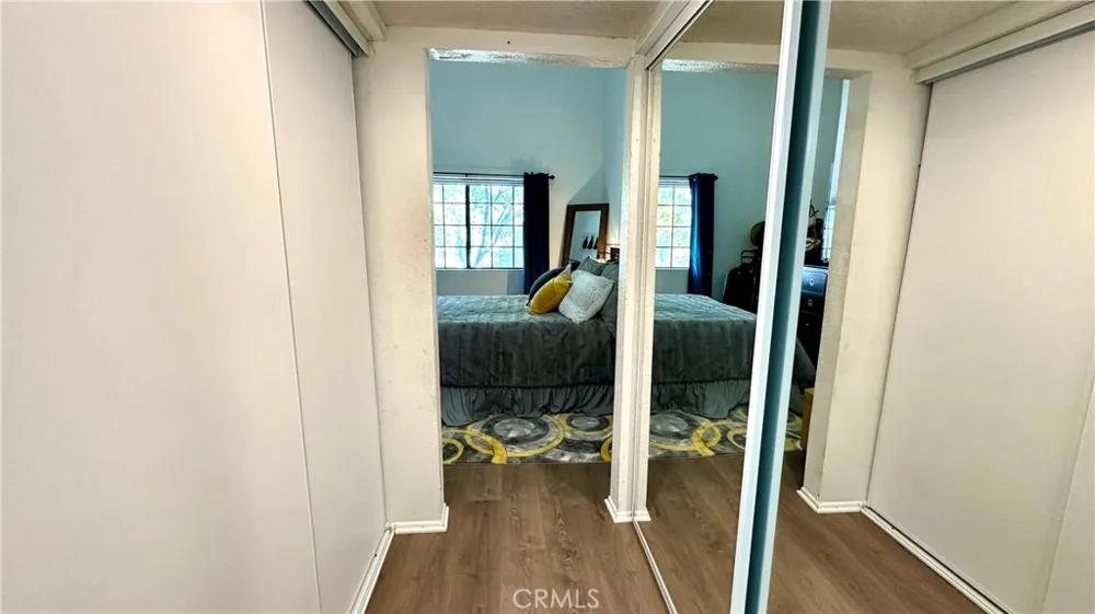 6545 Reseda Boulevard #24 Reseda, CA 91335