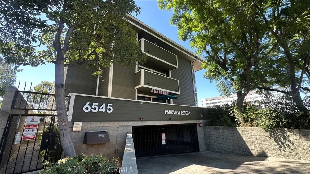 6545 Reseda Boulevard #24 Reseda, CA 91335
