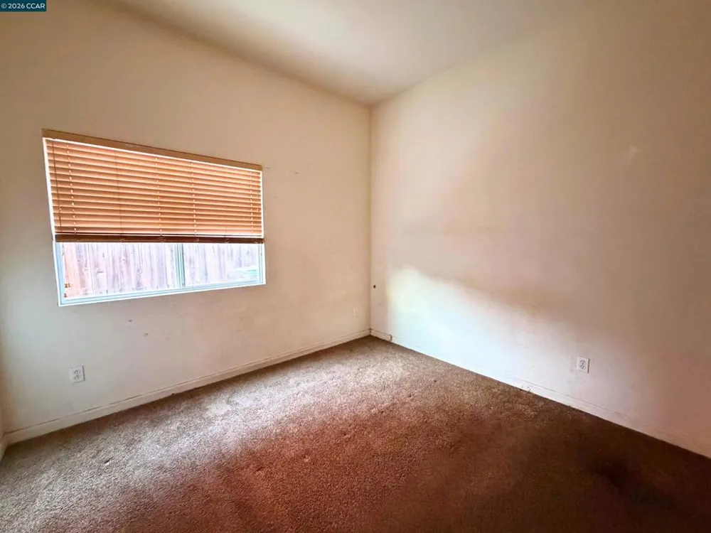 1990 Pisa Cir Stockton, CA 95206