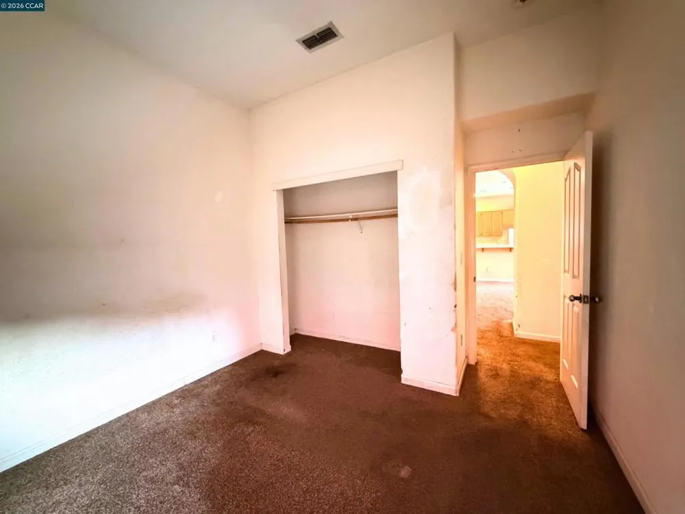 1990 Pisa Cir Stockton, CA 95206