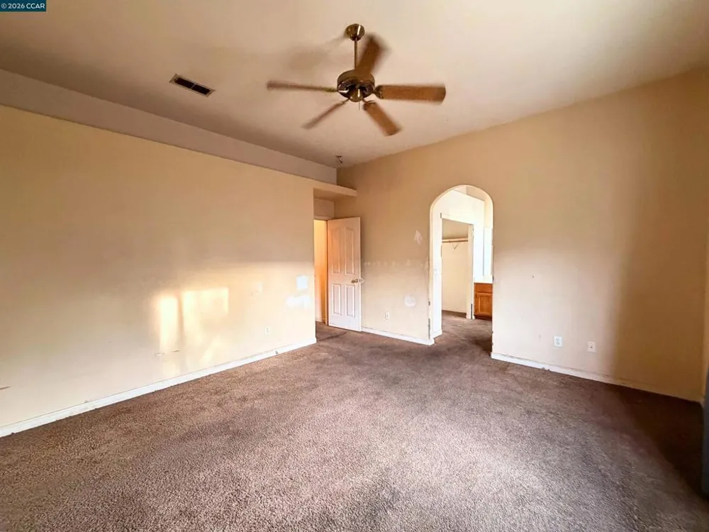 1990 Pisa Cir Stockton, CA 95206