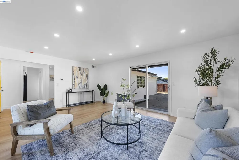 80 Clement Ave Bay Point, CA 94565
