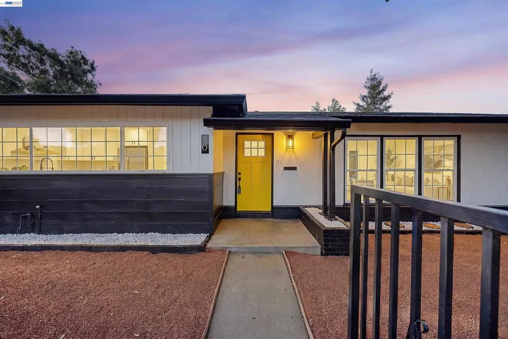 80 Clement Ave Bay Point, CA 94565