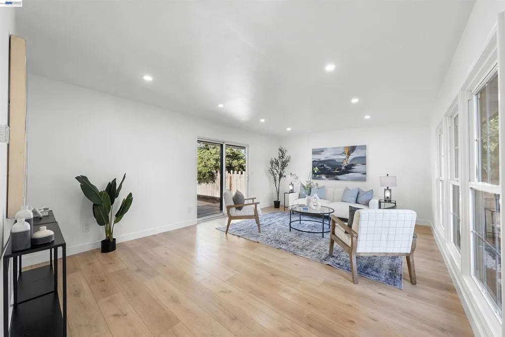 80 Clement Ave Bay Point, CA 94565