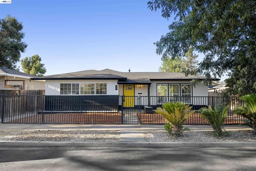 80 Clement Ave Bay Point, CA 94565