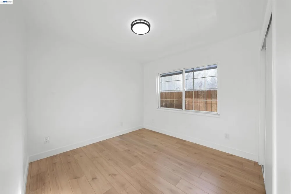 80 Clement Ave Bay Point, CA 94565