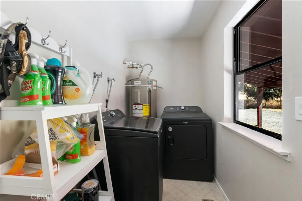2225 Ladder Ridge Upper Lake, CA 95485