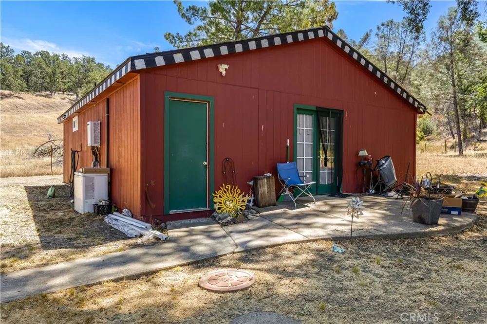 2225 Ladder Ridge Upper Lake, CA 95485