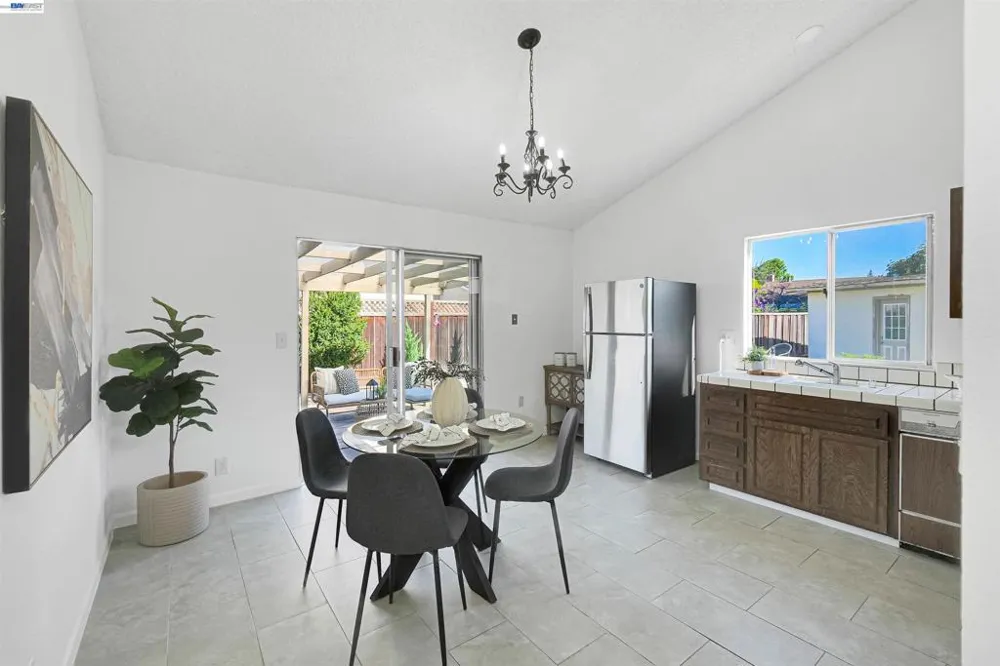 32321 Pollux Ct Union City, CA 94587
