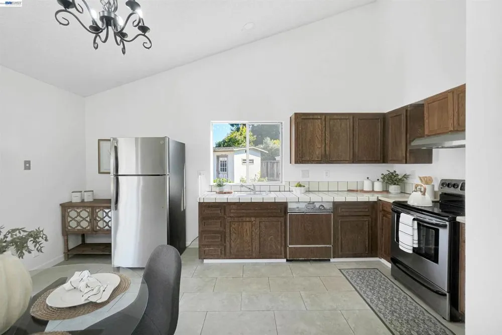 32321 Pollux Ct Union City, CA 94587