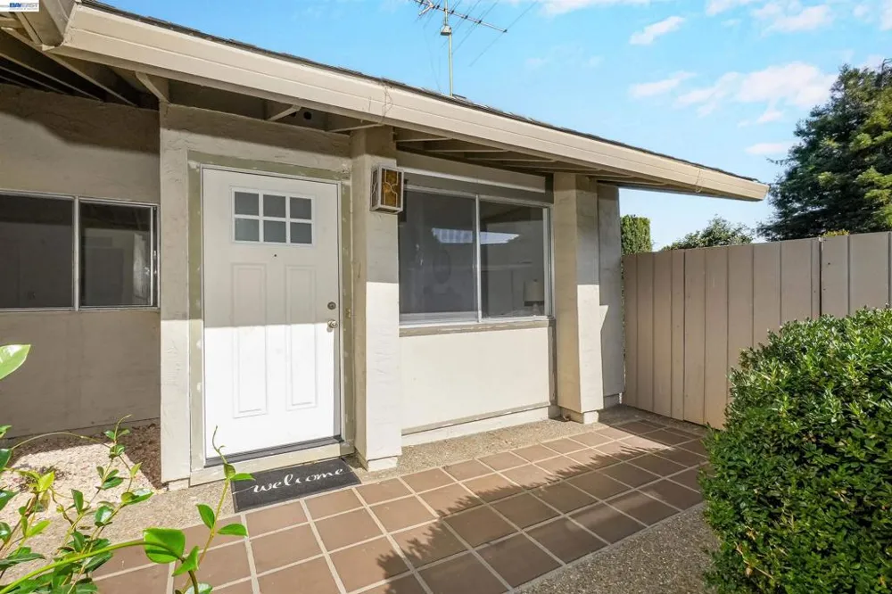 32321 Pollux Ct Union City, CA 94587