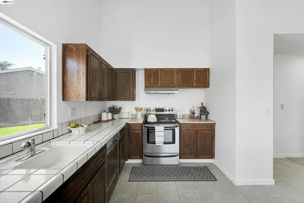 32321 Pollux Ct Union City, CA 94587