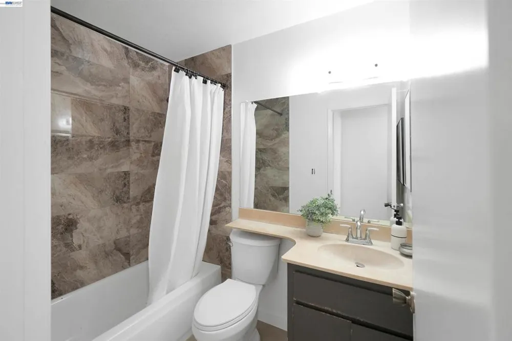 32321 Pollux Ct Union City, CA 94587