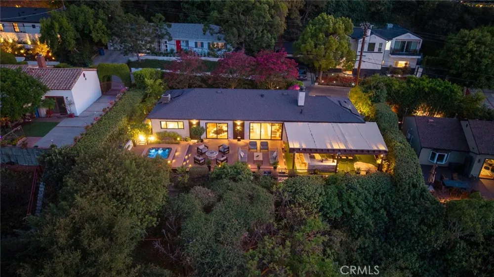 3351 Coy Sherman Oaks, CA 91423