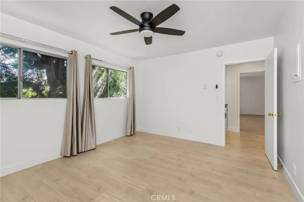 1632 Camden #204 Los Angeles, CA 90025