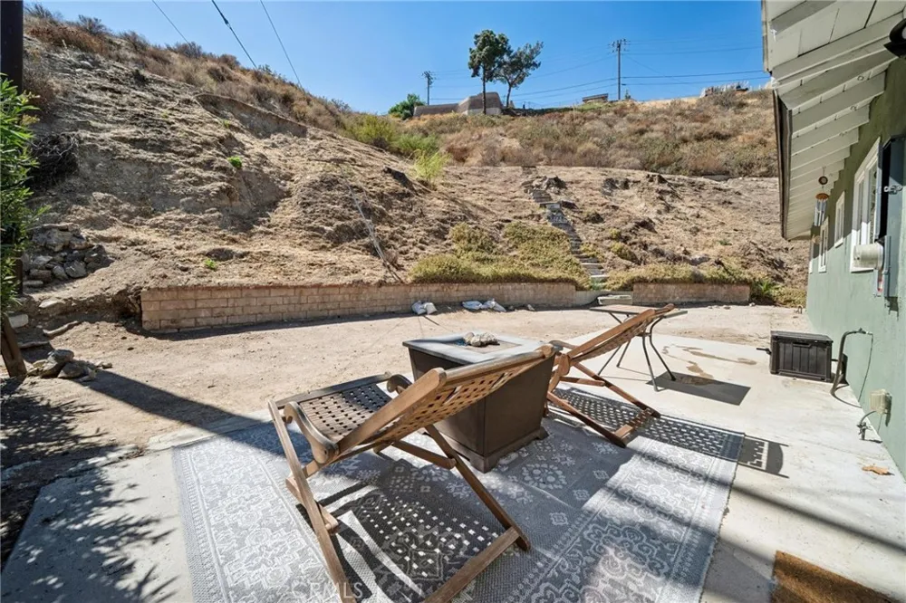 27973 Carvel Drive Canyon Country, CA 91351