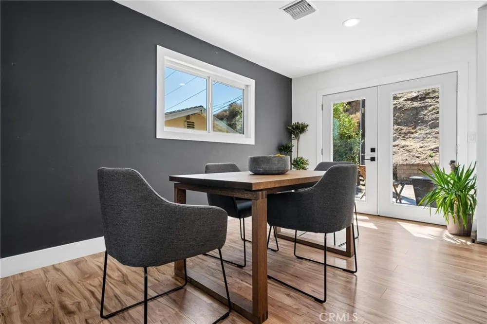 27973 Carvel Drive Canyon Country, CA 91351