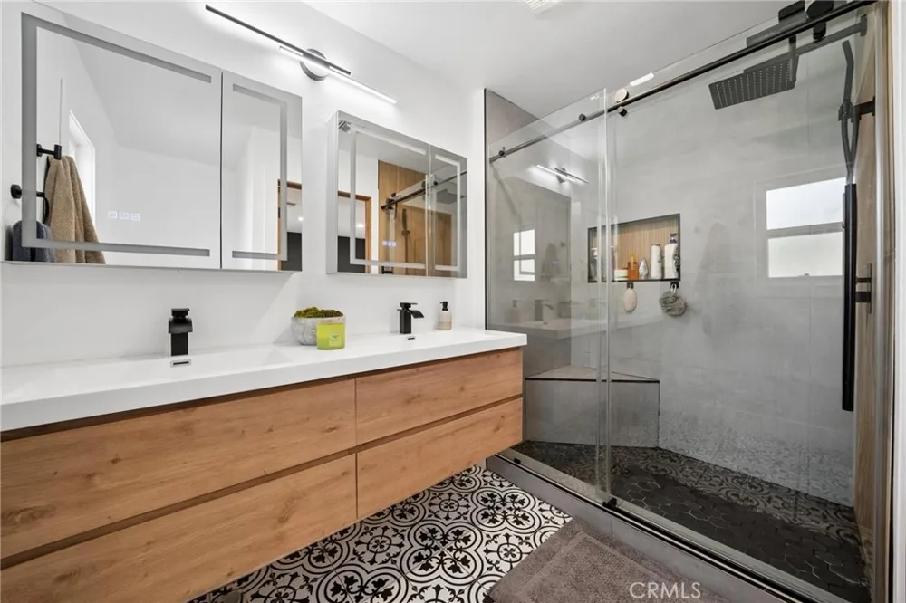 27973 Carvel Drive Canyon Country, CA 91351
