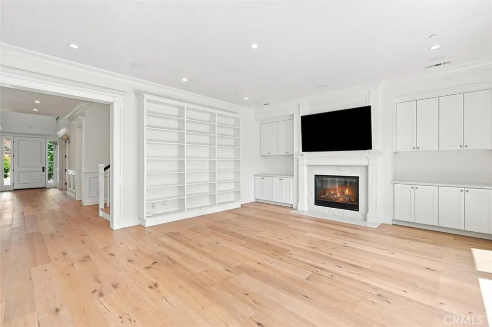 11540 Clover Los Angeles, CA 90066