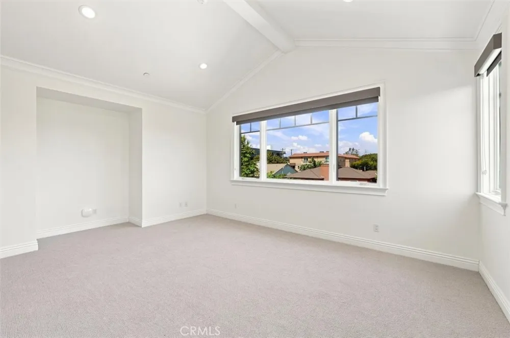 11540 Clover Los Angeles, CA 90066