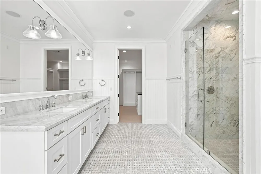 11540 Clover Los Angeles, CA 90066
