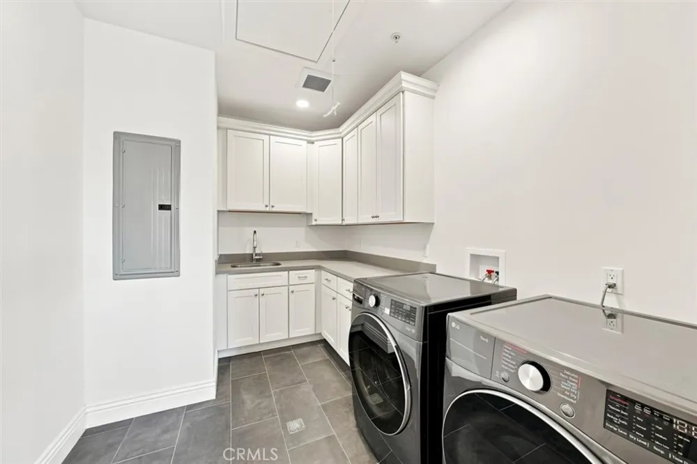 11540 Clover Los Angeles, CA 90066