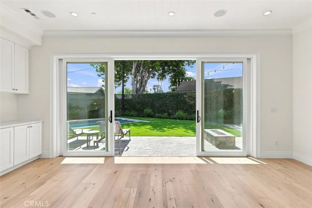 11540 Clover Los Angeles, CA 90066
