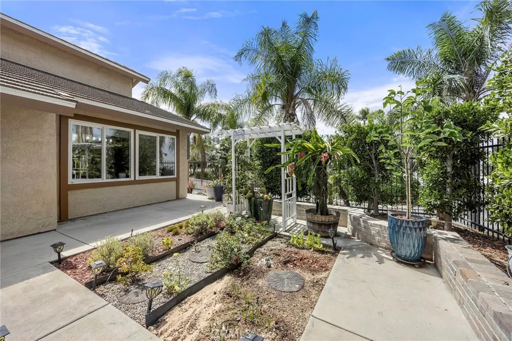 7147 E Columbus Dr Anaheim Hills, CA 92807