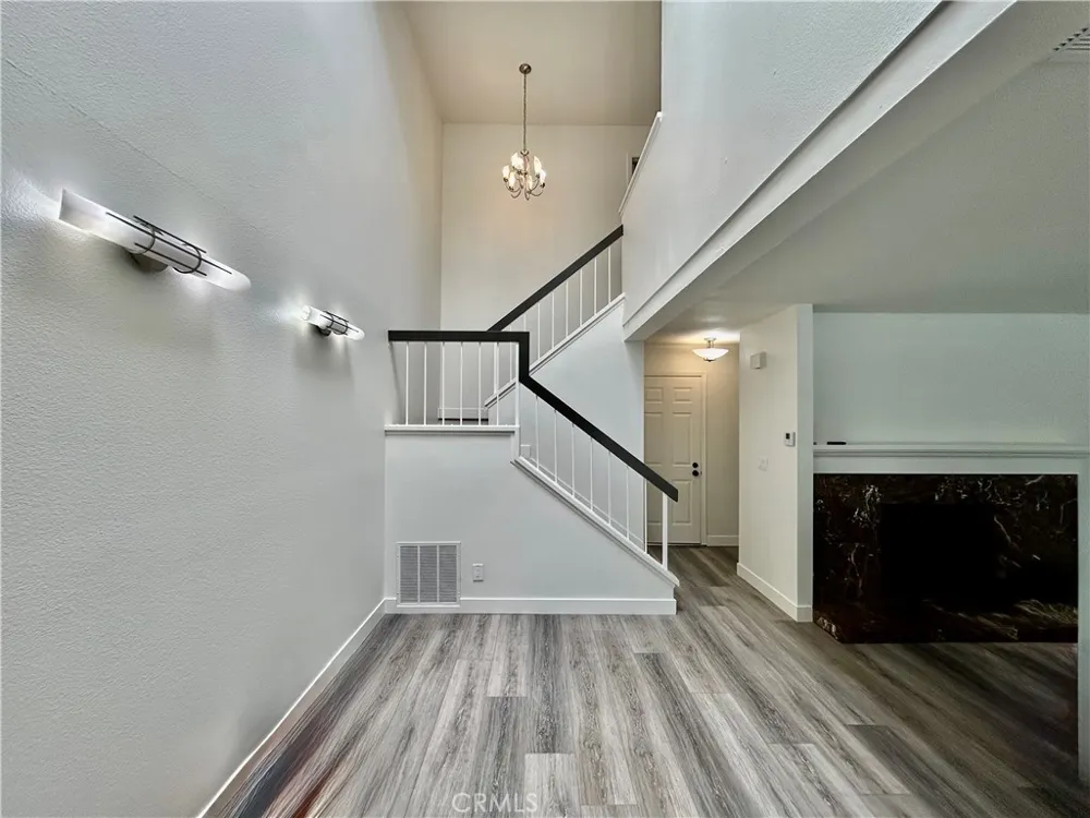 15738 Tetley Hacienda Heights, CA 91745