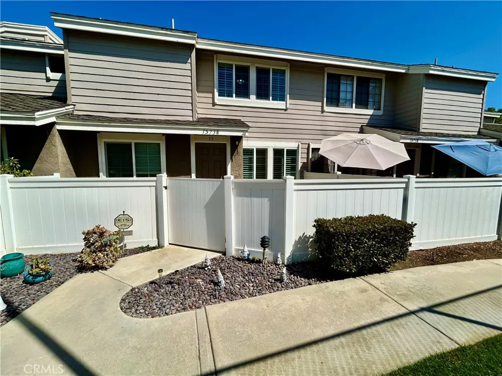 15738 Tetley Hacienda Heights, CA 91745