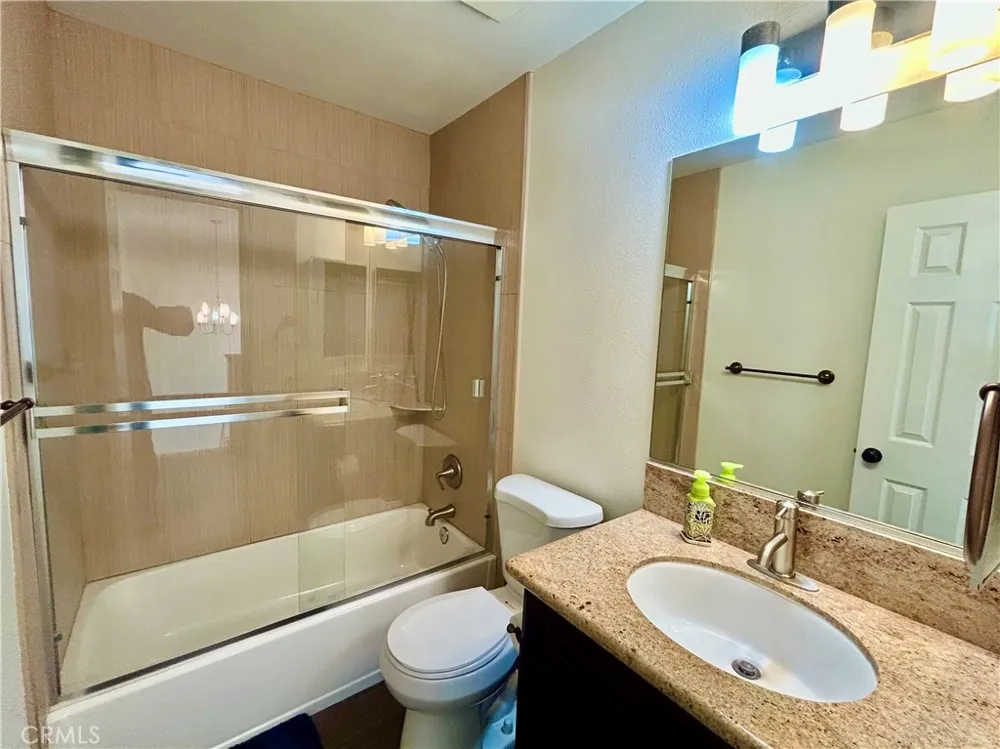 15738 Tetley Hacienda Heights, CA 91745